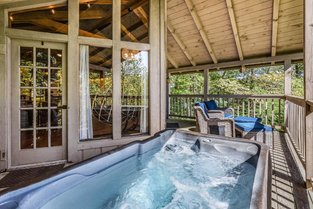Cliff Haven cabin